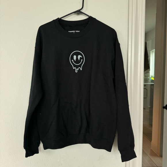 Stronger Today Crew - Picture 2 of 4